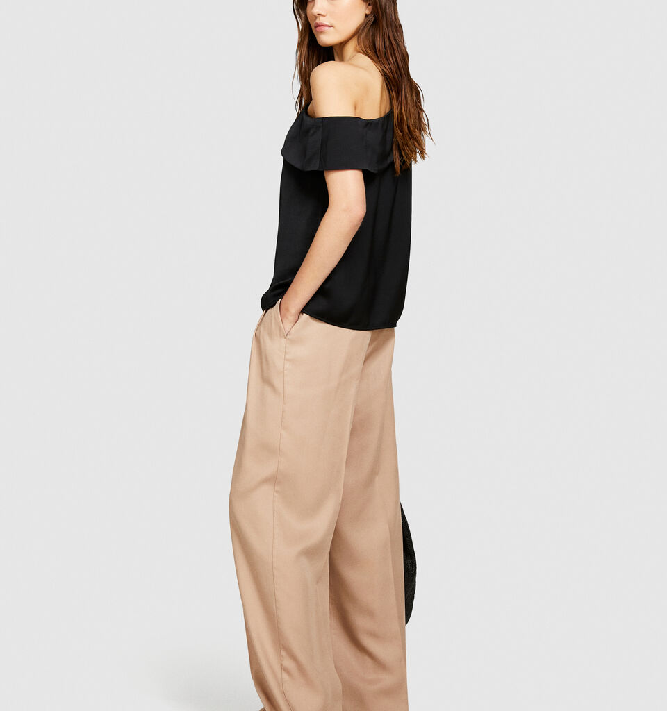 Single-shoulder top - women's tops - Black | Sisley image number 2